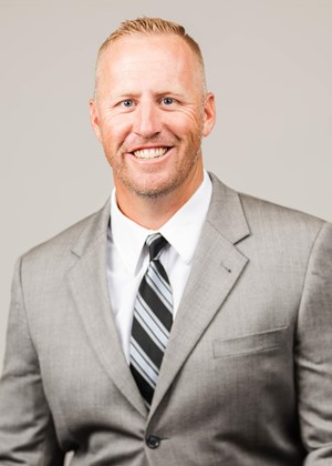 Head Coach Grant Ledbetter